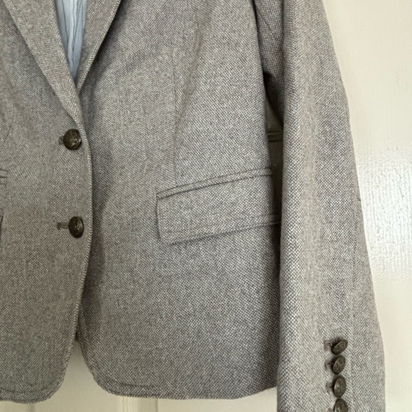 Banana Republic Women’s Wool Blazer, Tailored Fit - Picture 4 of 6